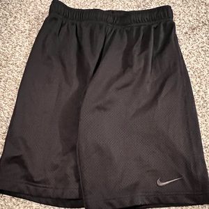 Boys medium Nike dryfit shorts.